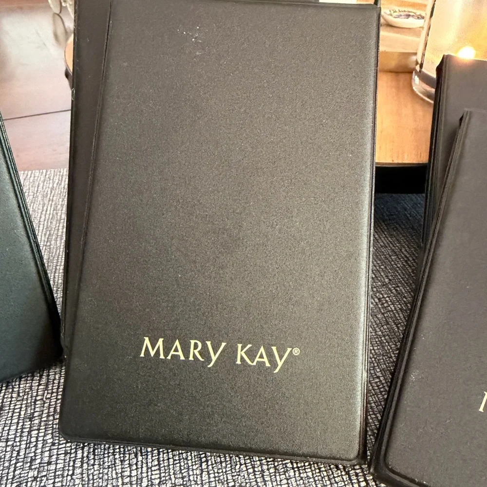 Mary Kay Black Portfolio with Gold Logo